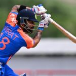 Expectations from Virat Kohli, India crossed the 50 run mark