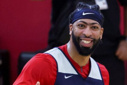 Anthony Davis shines in Las Vegas showcase