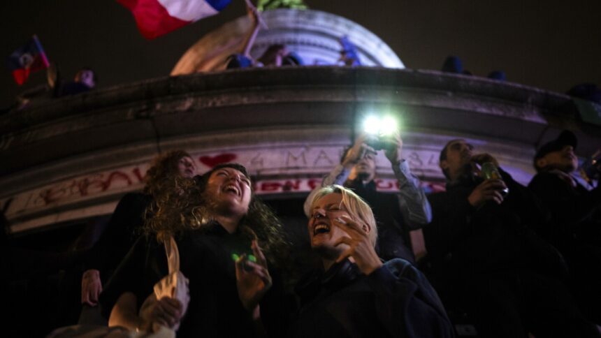 France elections: French leftists win most seats as voters reject far right