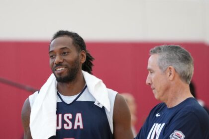 Kawhi Leonard withdraws from Olympics because of knee injury