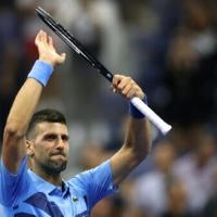 Defending champions Djokovic, Gauff advance at steamy US Open | News