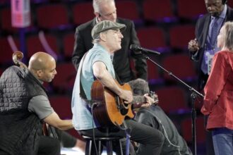 Who's performing at DNC Monday night? James Taylor, Jason Isbell