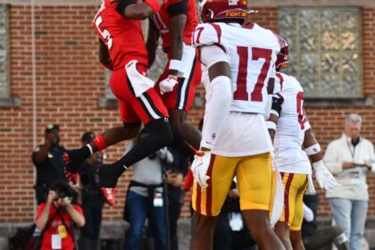 Late blocked field goal and touchdown propels Maryland football over USC, 29-28