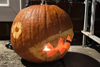 Spooky video game monster jack-o’-lantern pumpkin carving