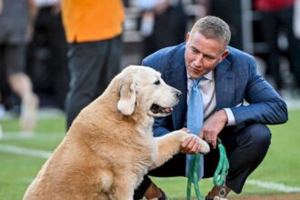 Kirk Herbstreit announces the death of his service dog Ben, beloved for crashing football broadcasts