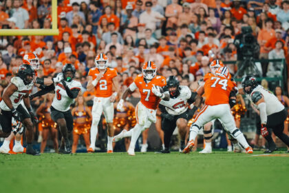 Louisville Defeats Clemson, 33-21 – Clemson Tigers Official Athletics Site