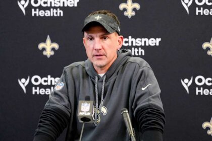 Saints fire head coach Dennis Allen after loss to Panthers, 2-7 start to season